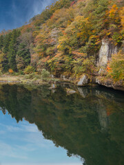 塔のへつりの紅葉