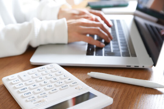 パソコン　ビジネスイメージ