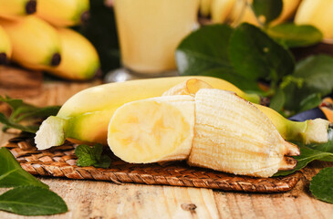 Fresh Sliced Bananas on Woven Basket - Sweet Tropical Fruit from Guangxi Hainan China
