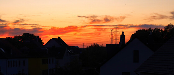 Dramatischer Wolken - Sonnenuntergang