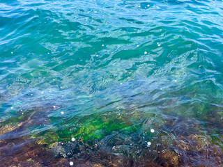 Transparent sea water with bubbles