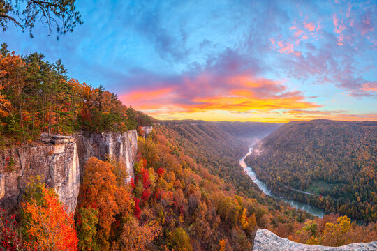 New River Gorge, West Virginia, USA autumn morning landscape at the Endless Wall. 754