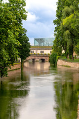 Fototapeta premium bord de fleuve Strasbourg pose longue