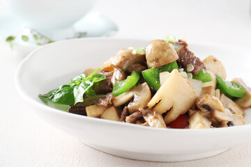 A Korean-style stir-fry made with tender beef and mushrooms sautéed in soy sauce for a deep, savory flavor. Created by Master Chef Hanshunseop. Photographed in Korea.
