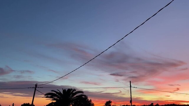 Timelapse de atardecer sobre monta&ntilde;as