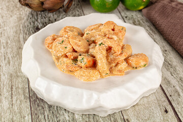 Prawn in white cream sauce