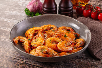 Delicous roasted tiger prawn snack