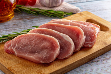 Raw pork carbonate for cooking
