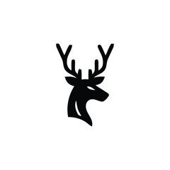 Naklejka premium Elegant Deer Head Silhouette for Modern Logo Design