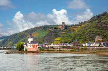 Obraz premium The beaitiful historical town of Kaub, Rhineland-Palatinate, Germany.