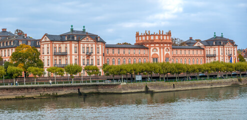 Obraz premium View of Wiesbaden along the banks of the Rhine river with historical offices of the state of Hesse, Hessem, Germany