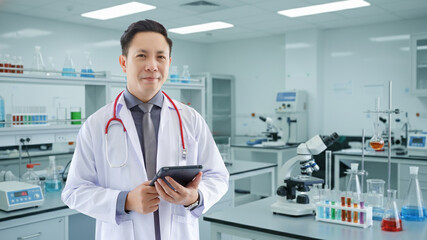 Medicine and healthcare concept :Happy and cheerful asian doctors  in Operating Room.