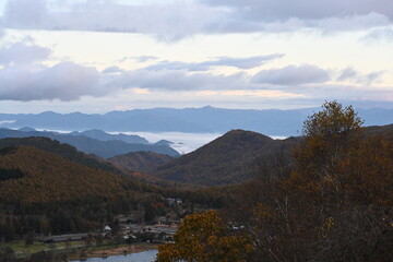 長野県の茅野市北山からの雲海の風景