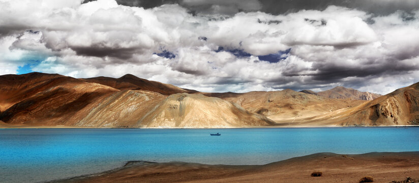Sensational views of Pangong, Ladakh, India