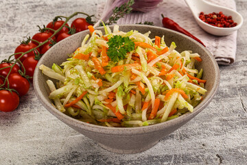 Vegan salad with kohlrabi and carrot
