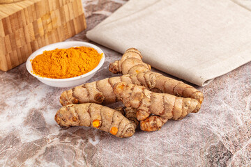 Fresh aroma tumeric roots heap