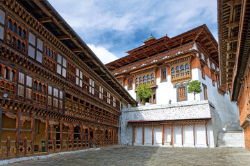 Obraz premium Main courtyard of Chokhor Raptentse Dzong in Trongsa, Bhutan