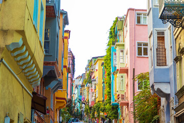 Naklejka premium Colorful houses in the Balat and Fener districts. A popular tourist attraction in Istanbul.