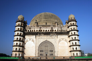 tower of round dome  © abc foto