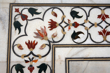 pietra dura in taj mahal in agra india © abc foto