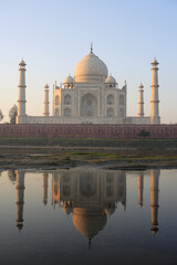 Obraz premium taj mahal at sunset agra india