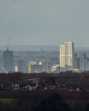 Leeds Skyline and Suburbs &ndash; Cranes, Rooftops, and Rising Horizons