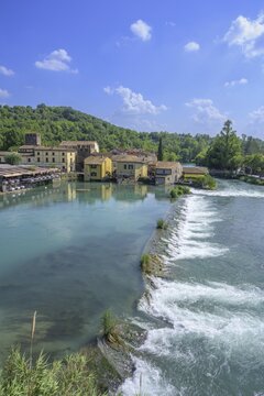 View of the village from the Visconti Bridge dating from 1395, Borghetto, Valeggio sul Mincio, Province of Verona, Italy