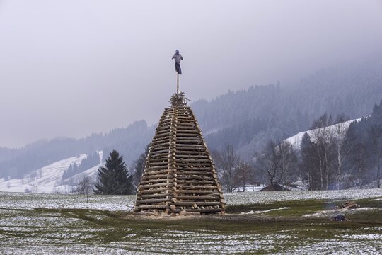 Funkenfeuer, near Reichenbach, Allg&auml;u, Bavaria, Germany