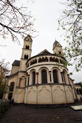 Die Basilika Sankt Kastor in Koblenz.