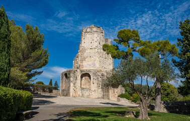 Magne Tower (Tour de Magne) in the Fountain Garden (Jardin de la Fontaine) in Nîmes, Provence, France, Europe
