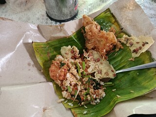 peanut sauce vegetable salad