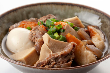牛すじの煮物