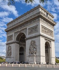 Fototapeta premium Arc de Triomphe - Paris, France - September, 2025