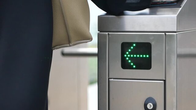 Navigating the subway turnstile with ease