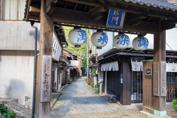 Fototapeta premium 美保関町の青石畳通りの風景