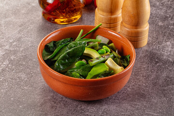 Vegetarian green salad with asparagus and avocado