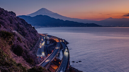 日の出前のさった峠