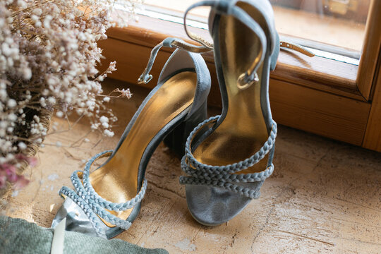 calzado, moda, cuero, par, mujer, los pies, viejo, novia, tacones, alto, elegancia, estilo, distinguida, nupcial, beldad, tacos altos, de lujo, accesorio, celeste