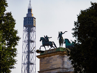 Fototapeta premium Milan, Italy: Arco della Pace and Torre Branca