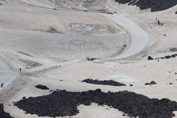  Chain Climbers Ascending Mount
