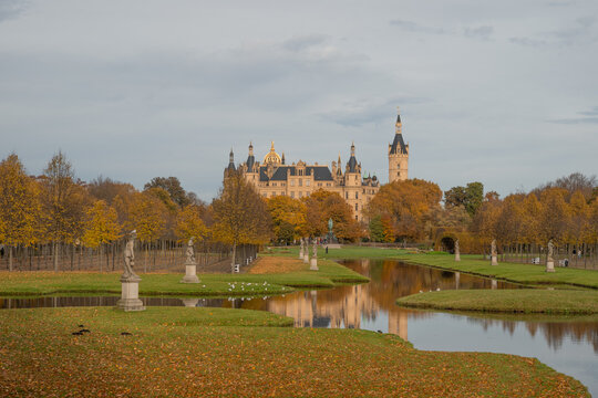 Fall colors in Schwerin Castle, Germany