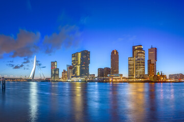 Naklejka premium Rotterdam, Netherlands, City Skyline on the River 837