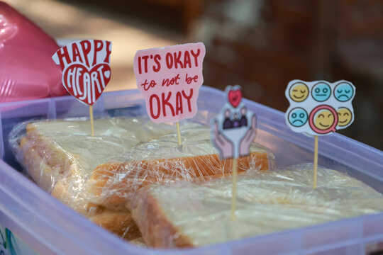 Lunchbox Reminders: Prioritizing Mental Health Through Small Kind Gestures.