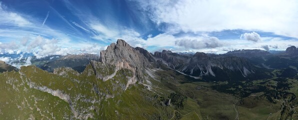 Fantastisches Panorama der Seceda und umliegende Berge