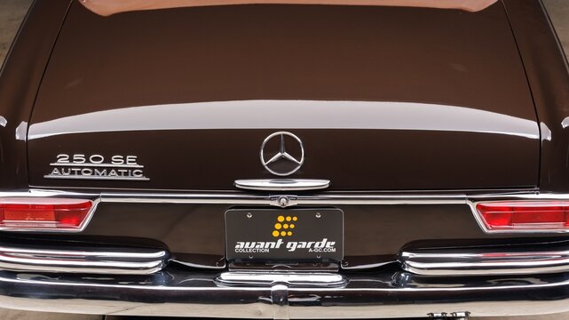 Phoenix, AZ, USA
November 3, 2025
1967 Mercedes 250SE 