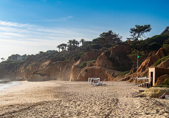 Bizarre Gesteine in der Algarve