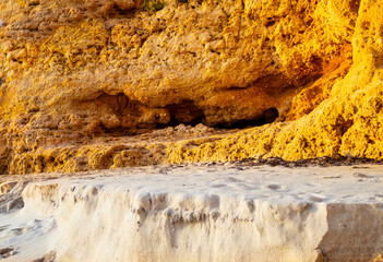 Bizarre Gesteine in der Algarve