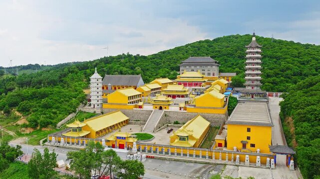 Traditional Chinese Buddhist Architecture
