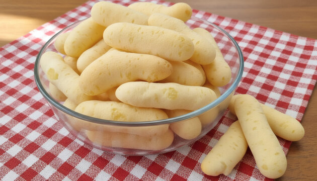 bowl of polvilho biscuits