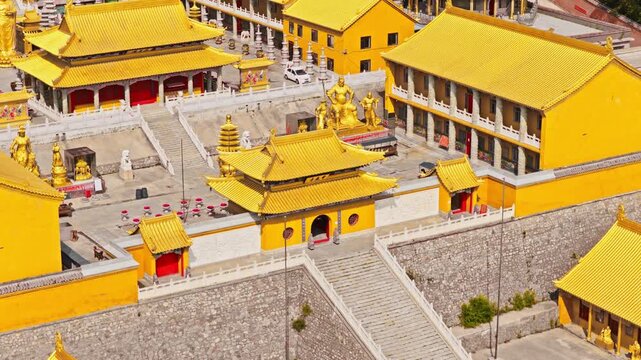 Traditional Chinese Buddhist Architecture